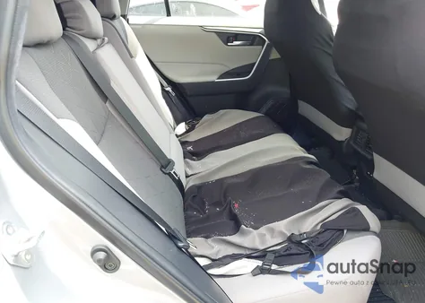 2021 Toyota Rav4 Xle z USA, uszkodzony, nr VIN 2T3P1RFV3MC167877